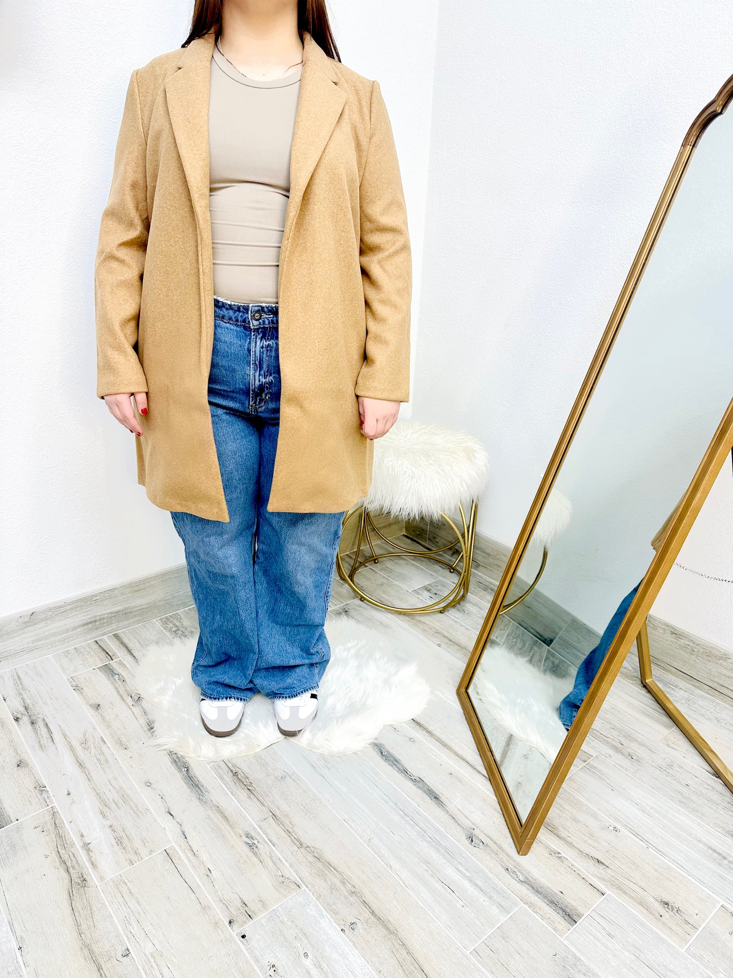 PLUS SIZE COLLARED LONGLINE COAT